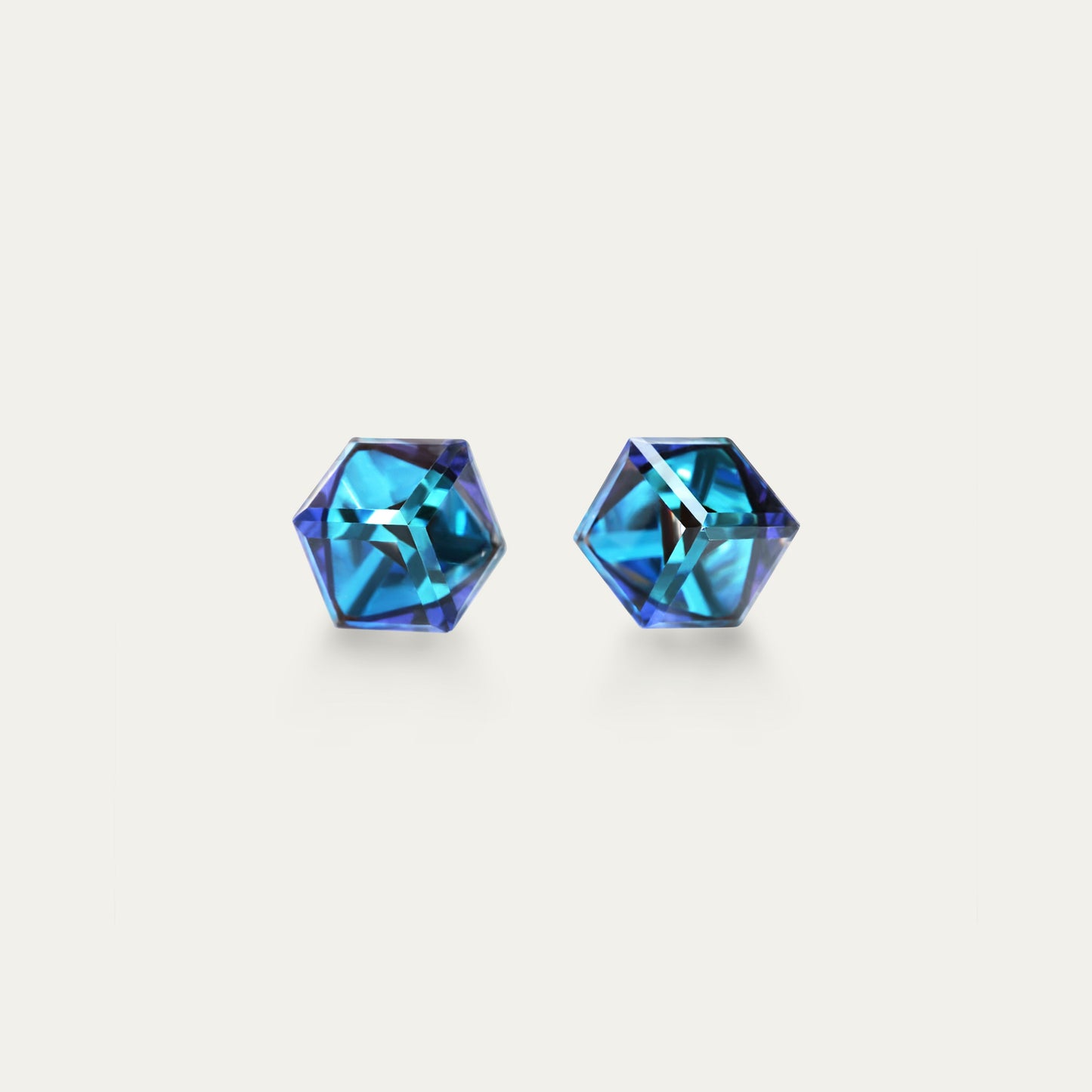 Irene - Bermuda Blue - 4mm Iridescent & Blue Color Cubic Crystal -