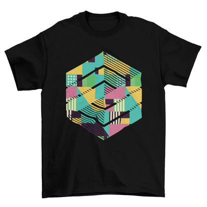 Camiseta abstracta con cubos geométricos de colores